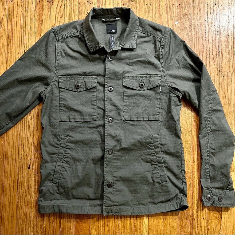 Men’s Green Vuori Button Down Ripstop Shirt Jacket